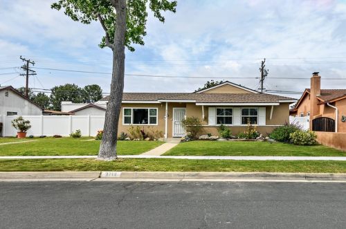 2719 225th St, Torrance, CA 90505-2903