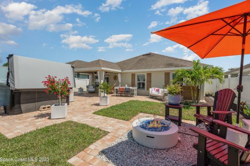 2072 Raleigh Dr, Titusville FL  32780-9131 exterior