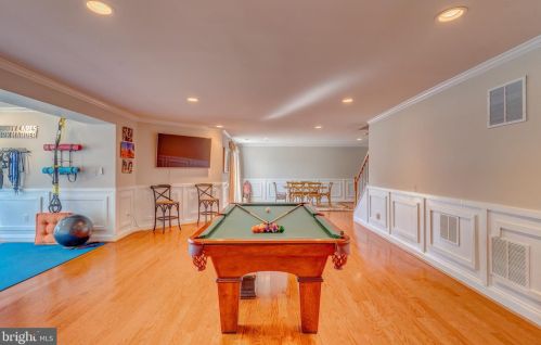 18292 St Georges Ct, Leesburg VA  20176-7421 exterior