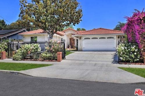 12647 Hesby St, North Hollywood, CA 91607-2917