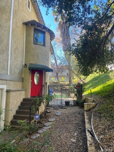 29609 Canwood St, Calabasas CA  91301-4205 exterior