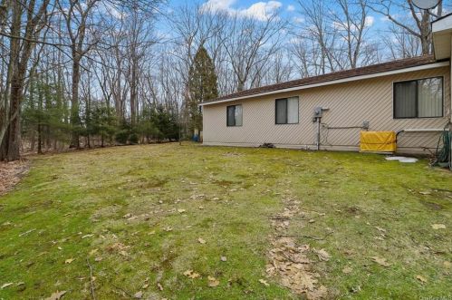 36 Nottingham Gate Rd, Rock Hill NY  12775-6505 exterior