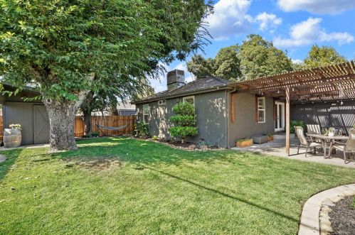 520 Falls Ave, Lodi CA  95240-1018 exterior