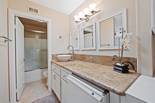 47850 Via Nice, La Quinta CA  92253-2159 exterior