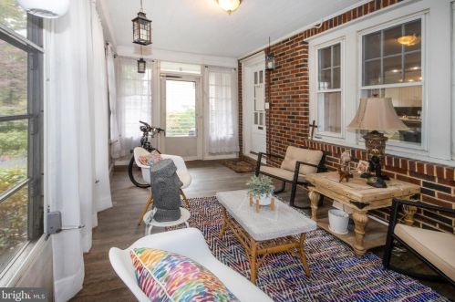 221 Kings Hwy, Camden NJ  08106-1616 exterior