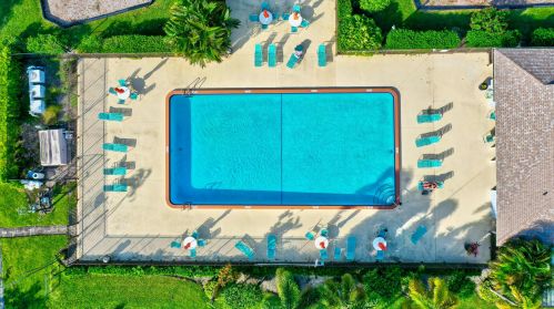 5274 Jog Ln, Delray Beach FL  33484-6621 exterior