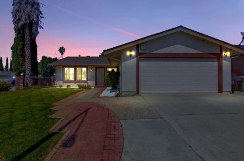 403 Gwinn Ct, San Jose, CA 95111-1725