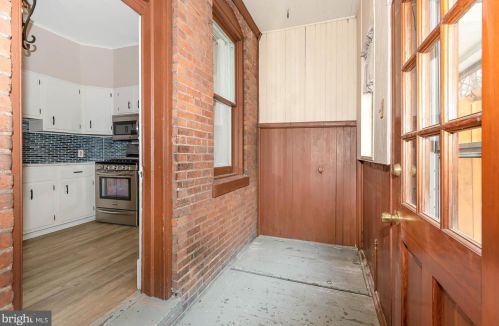 2342 Ellerslie St, Harrisburg PA 17104-2731 exterior