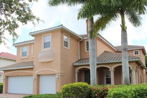 1711 Sarazen Pl, Naples, FL 34120-0537