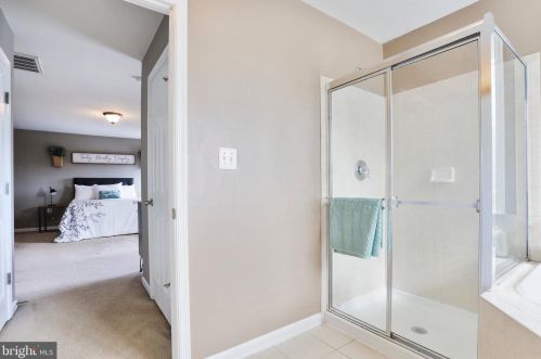 214 Union Ridge Dr, Charles Town WV  25414-4950 exterior