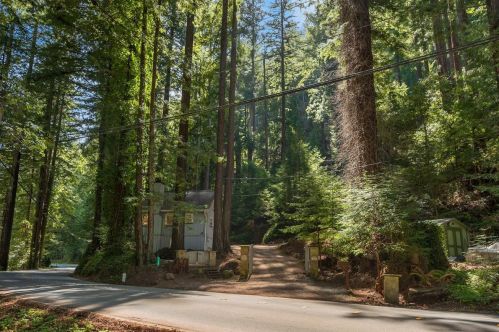 7126 Pescadero Creek Rd, Pescadero, CA 94060-8840