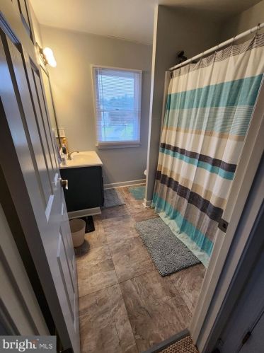 102 Springfield Way, Dover DE  19904-9114 exterior