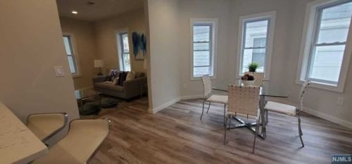 29 Niagara St, Dumont NJ  07628-3405 exterior