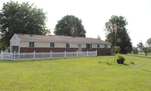 403 Stone Church Rd, Prospect, PA 16052-2915