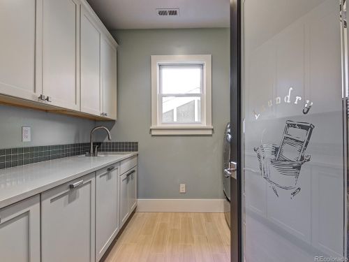 559 Williams St, Denver CO 80218-3641 exterior