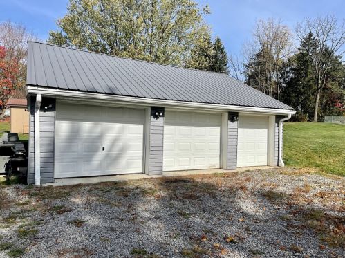 1106 Roosevelt St, New Castle, PA 16101-3031
