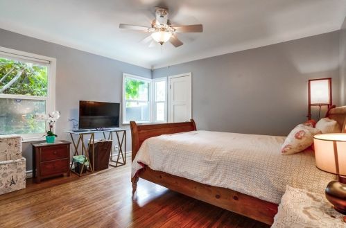 304 Sloan Ave, Compton CA  90221-3351 exterior