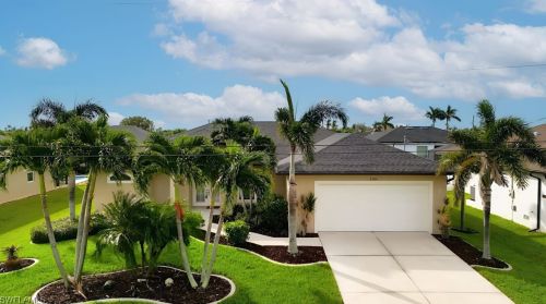 2604 26th Ter, Cape Coral, FL 33914-3829