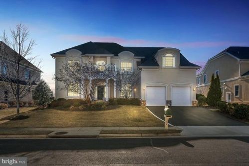 8488 Link Hills Loop, Gainesville, VA 20155-3247