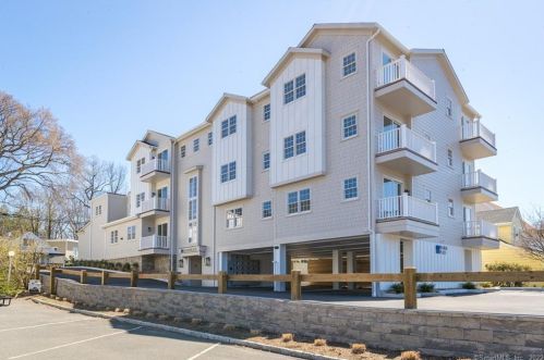 201 Main St, Westport CT  06880-3204 exterior