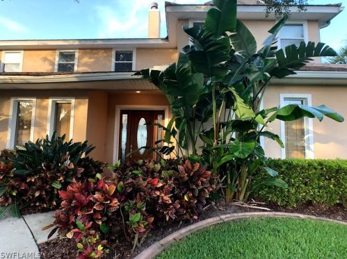 1647 Riverside Dr, Daytona Beach FL  32117-1739 exterior