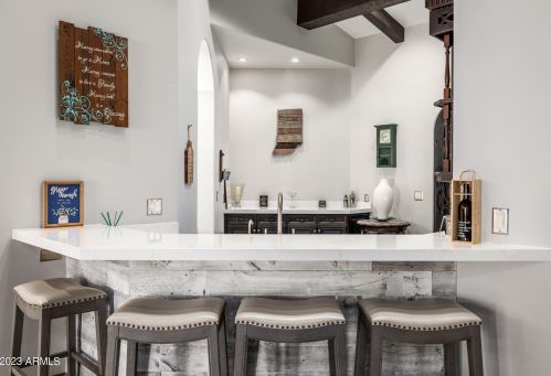 6024 Sunnyside Dr, Scottsdale AZ 85260-5724 exterior