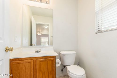 9551 81 Dr, Peoria AZ  85345-3111 exterior