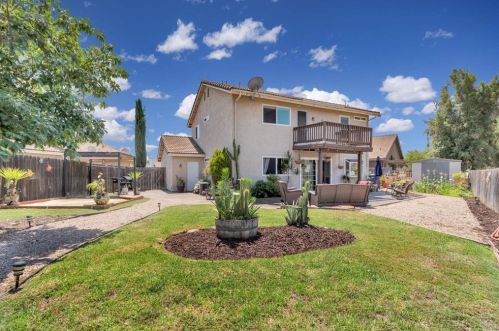 10121 Paseo Palmas Dr, Lakeside CA  92040-2342 exterior