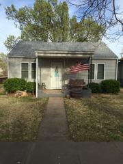 634 Pine St, Pratt, KS 67124-1535