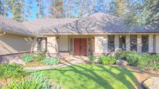8502 1st St, Fresno, CA 93720-1727