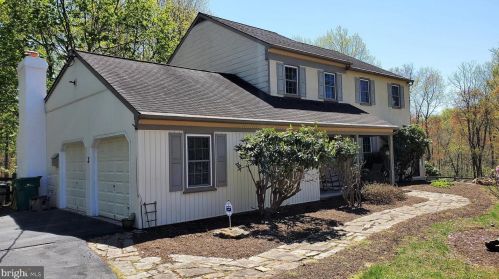 132 Old Mill Rd, Dale, PA 19504-9031