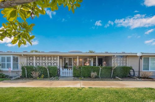 1281 Knollwood Rd, Seal Beach, CA 90740-3677