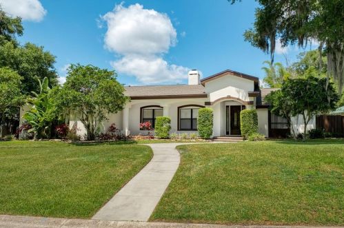 552 Lake Ave, Altamonte Springs FL  32701-3639 exterior