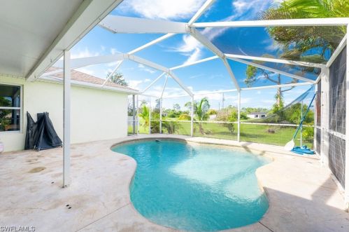 4166 39 Ave, Cape Coral FL  33993-5507 exterior