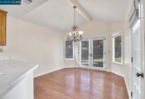 9456 Fairlight Ct, Elk Grove CA  95758-1031 exterior