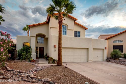 140 Fenceline Dr, Tucson, AZ 85748-3724