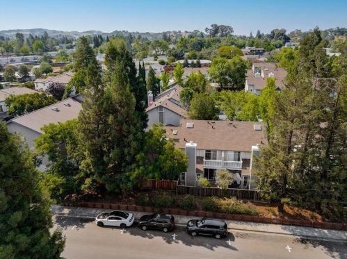 230 Birch Creek Dr, Pleasanton CA  94566-6781 exterior