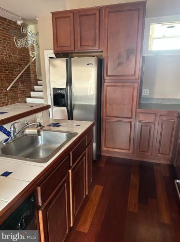 635-37 3rd St, Philadelphia PA  19123-2919 exterior