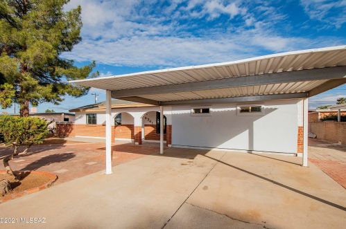 6341 Calle Osito, Tucson, AZ 85710-5650