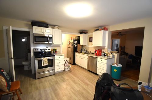 7 Ritter St, Nashua NH  03060-3732 exterior