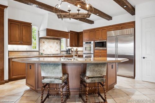 14203 Caminito Vistana, San Diego CA 92130-3724 exterior