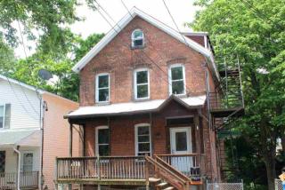 59 Gill St, Kingston, NY 12401-5642