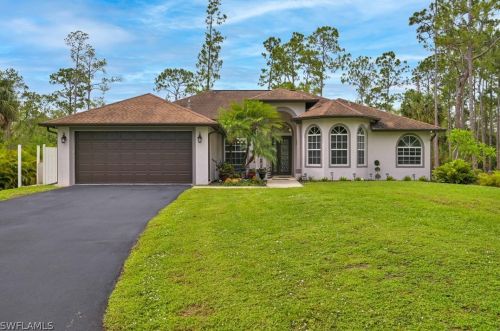 4040 4th Ave, Naples, FL 34117-9045