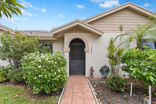 1325 23rd Ln, Delray Beach, FL 33445-1345