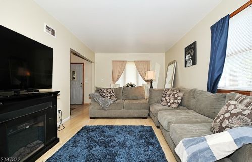 912 Ross St, Rahway, NJ 07065-2134