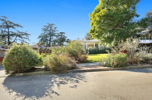 118 Carter Ave, Sierra Madre, CA 91024-1280