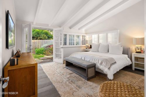 1430 Greenworth Pl, Santa Barbara CA exterior