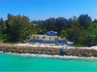 7610 Sanderling Rd, Sarasota, FL 34242-2733