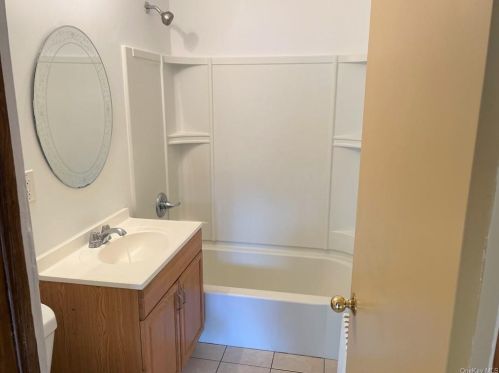 190 Babbitt Rd, Bedford Hills NY  10507-2068 exterior