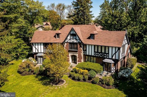 7 Windsor Ave, Melrose Park, PA 19027-2960